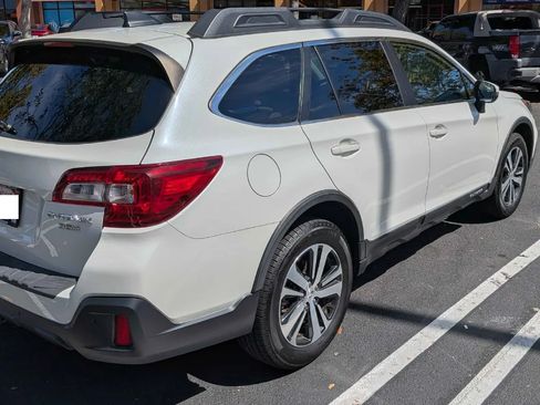 Used 2019 Subaru Outback 3.6R Limited AWD/4WD image 2