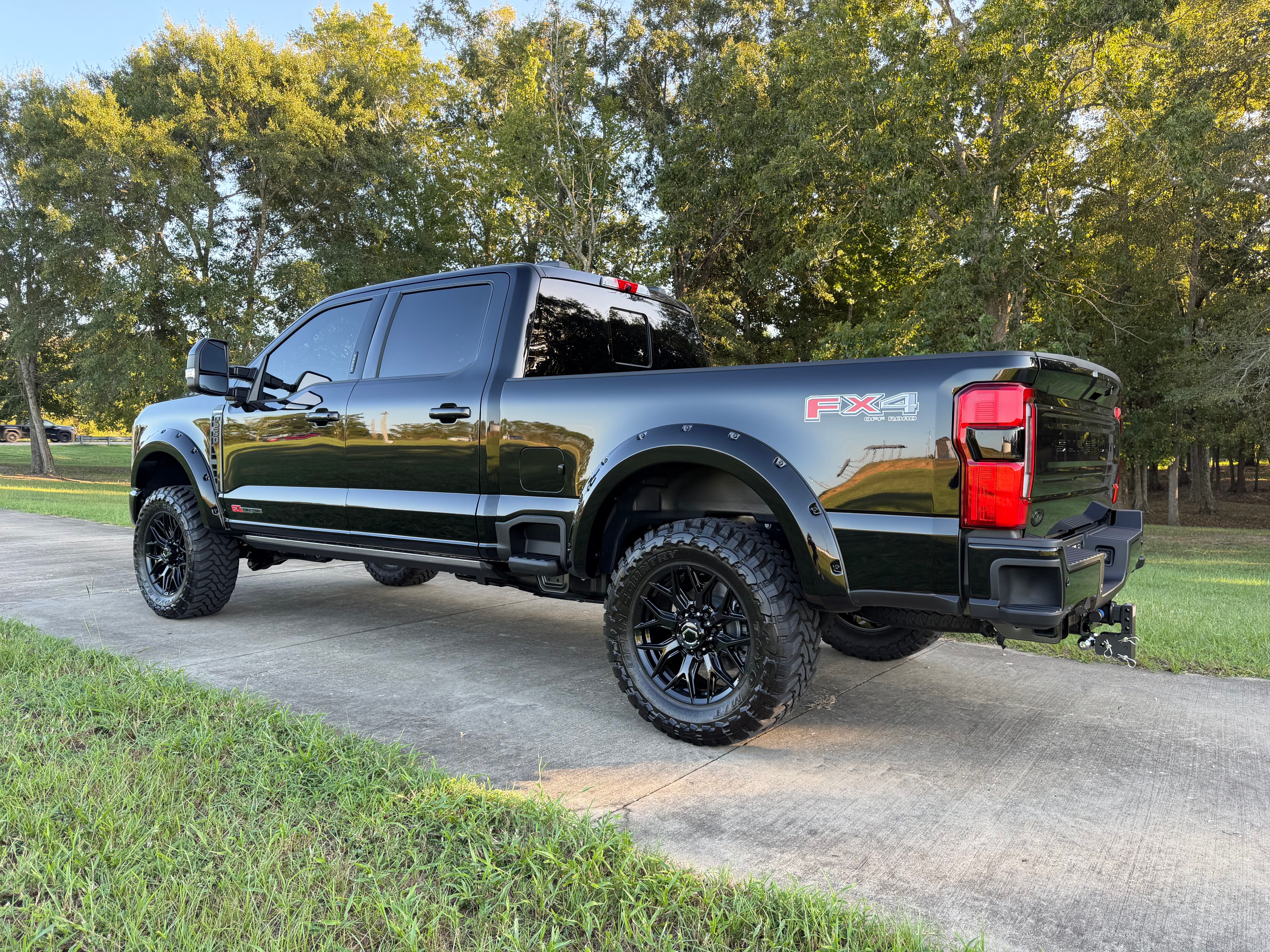 Used 2026 Ford F250 Platinum AWD/4WD image 8