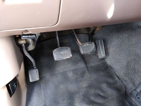 Used 1996 Ford Bronco AWD/4WD image 12
