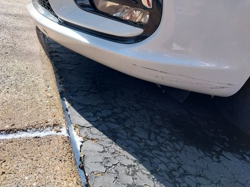 Used 2022 Chrysler Pacifica Touring-L image 30