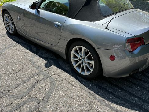 Used 2008 BMW Z4 3.0i image 3