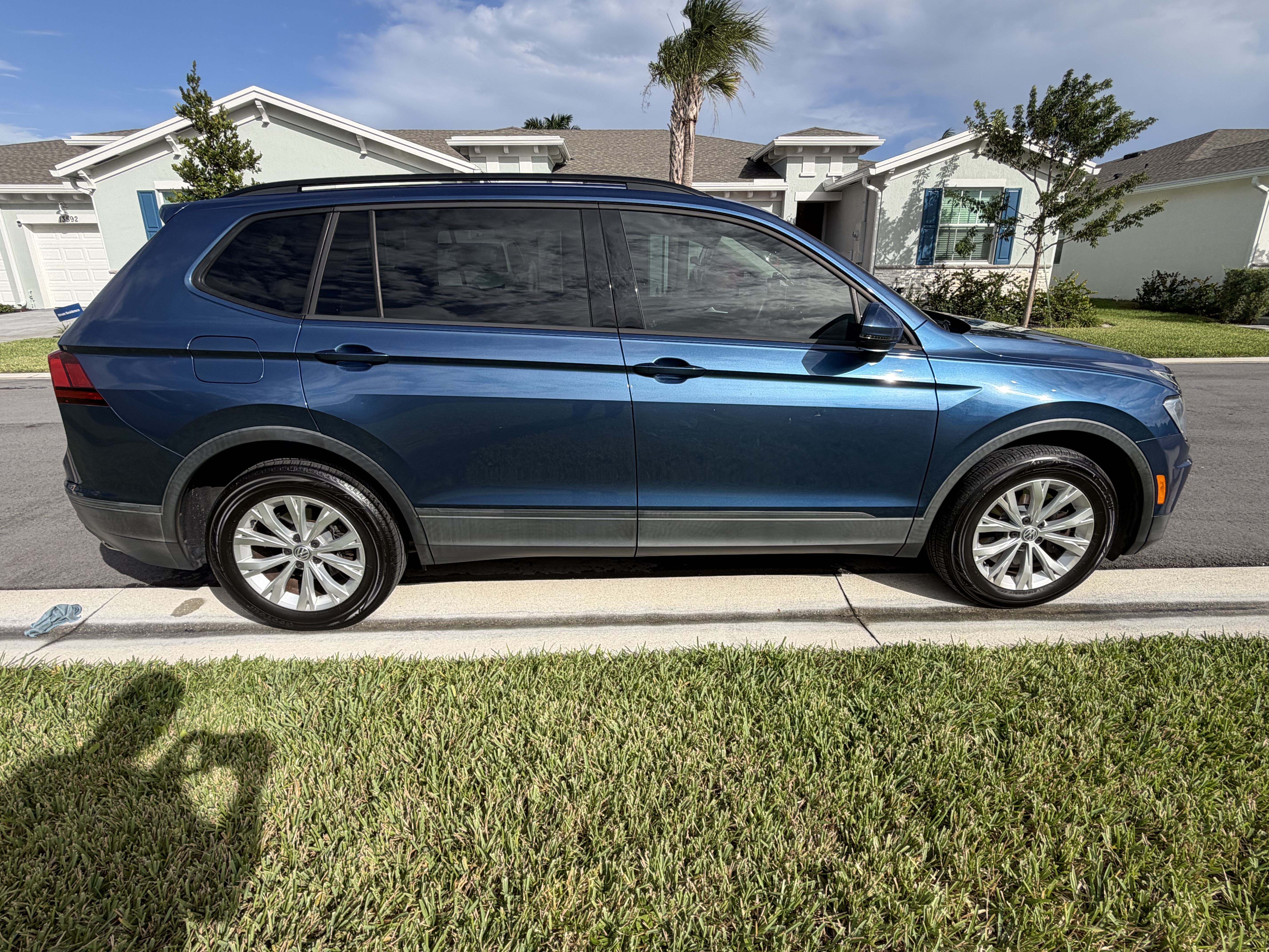 Used 2018 Volkswagen Tiguan S FWD image 6