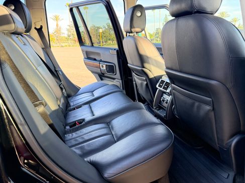 Used 2010 Land Rover Range Rover HSE AWD/4WD image 14