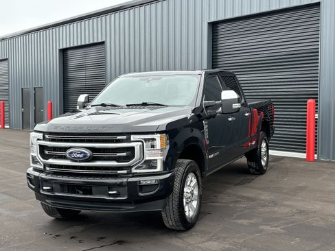 Used 2021 Ford F350 Platinum w/ FX4 Off-Road Package image 14