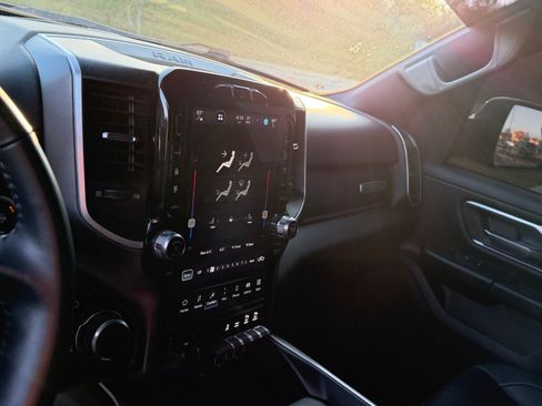 Used 2022 RAM 1500 Big Horn image 4