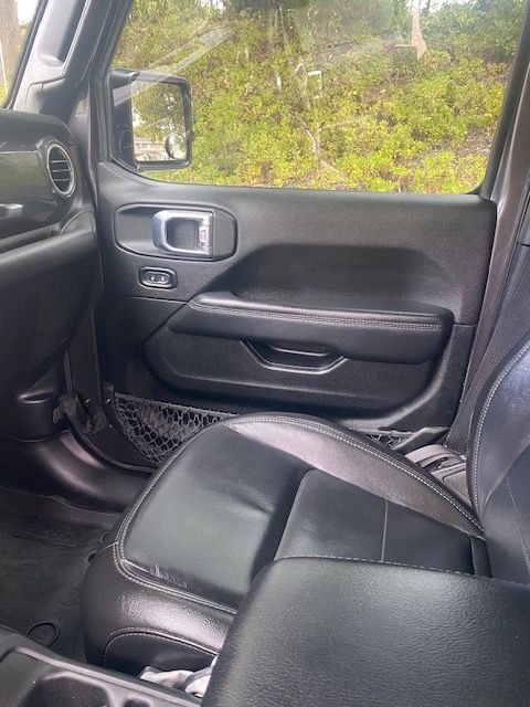 Used 2020 Jeep Wrangler Unlimited Sahara AWD/4WD image 20