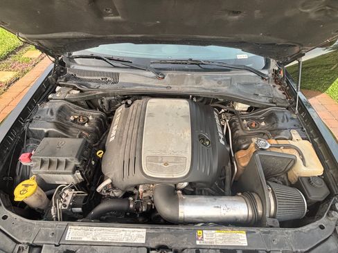 Used 2007 Chrysler 300 C w/ SRT Design Group image 9