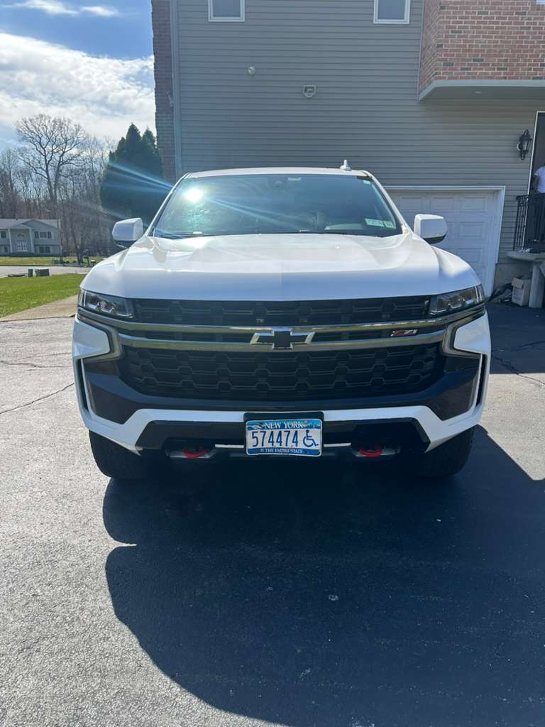 Used 2022 Chevrolet Suburban Z71 AWD/4WD image 4