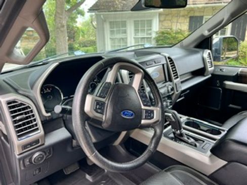 Used 2016 Ford F150 Lariat w/ Equipment Group 502A Luxury AWD/4WD image 2