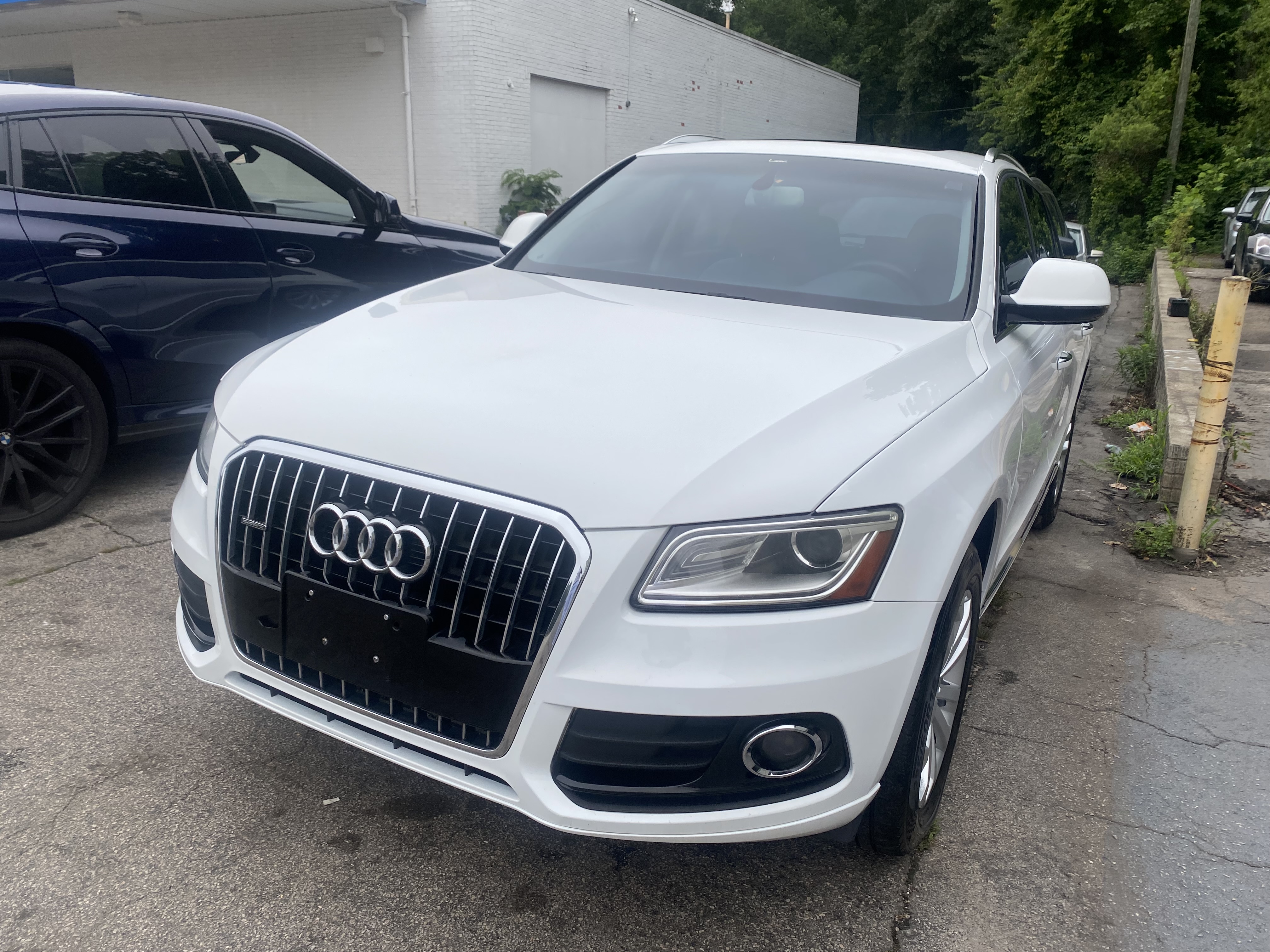 Used 2016 Audi Q5 2.0T Premium w/ Audi MMI Navigation Plus AWD/4WD image 1