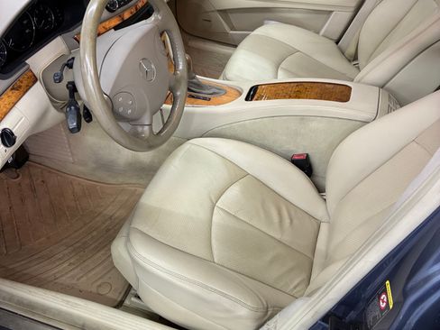 Used 2006 Mercedes-Benz E 320 E 320 CDI Sedan 4D image 10