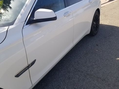 Used 2012 BMW 750Li RWD image 10