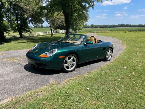 Used 2001 Porsche Boxster image 12