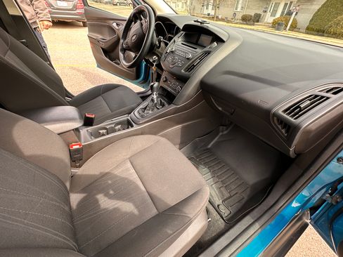 Used 2015 Ford Focus SE image 14