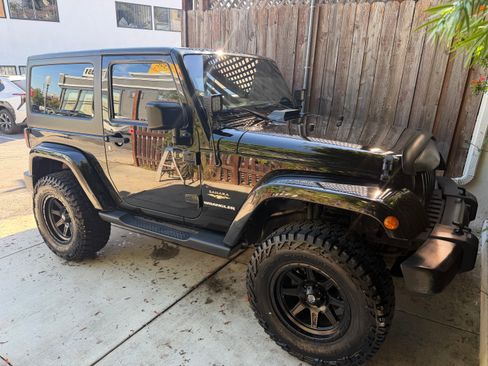 Used 2015 Jeep Wrangler Sahara w/ Connectivity Group image 1