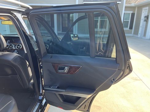 Used 2013 Mercedes-Benz GLK 250 BlueTEC 4MATIC image 16