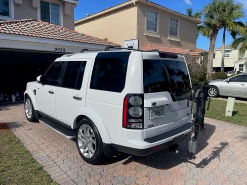 Used 2016 Land Rover LR4 HSE Silver Edition image 2