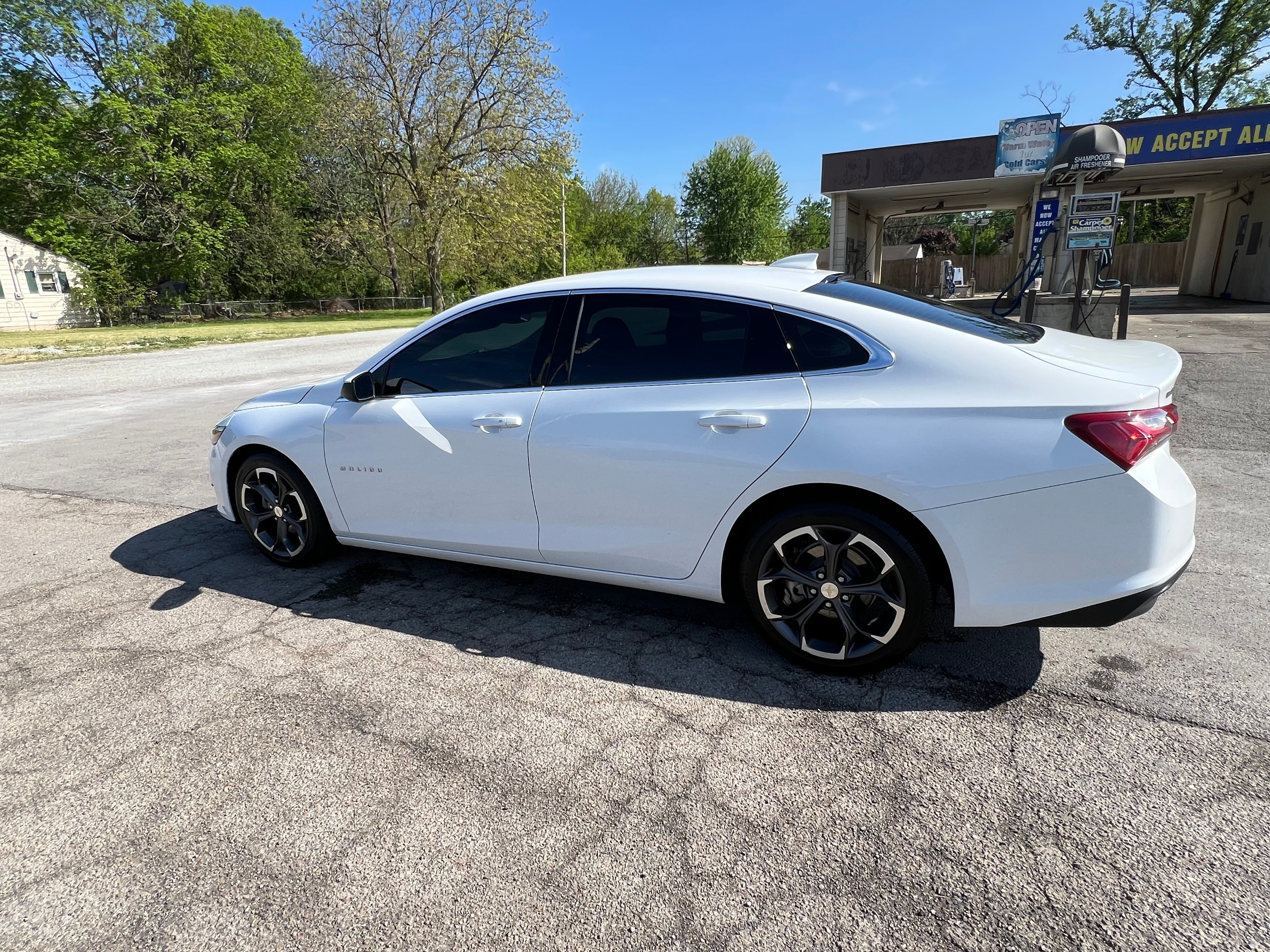 Used 2022 Chevrolet Malibu LT FWD image 5