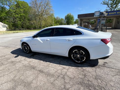 Used 2022 Chevrolet Malibu LT FWD image 5