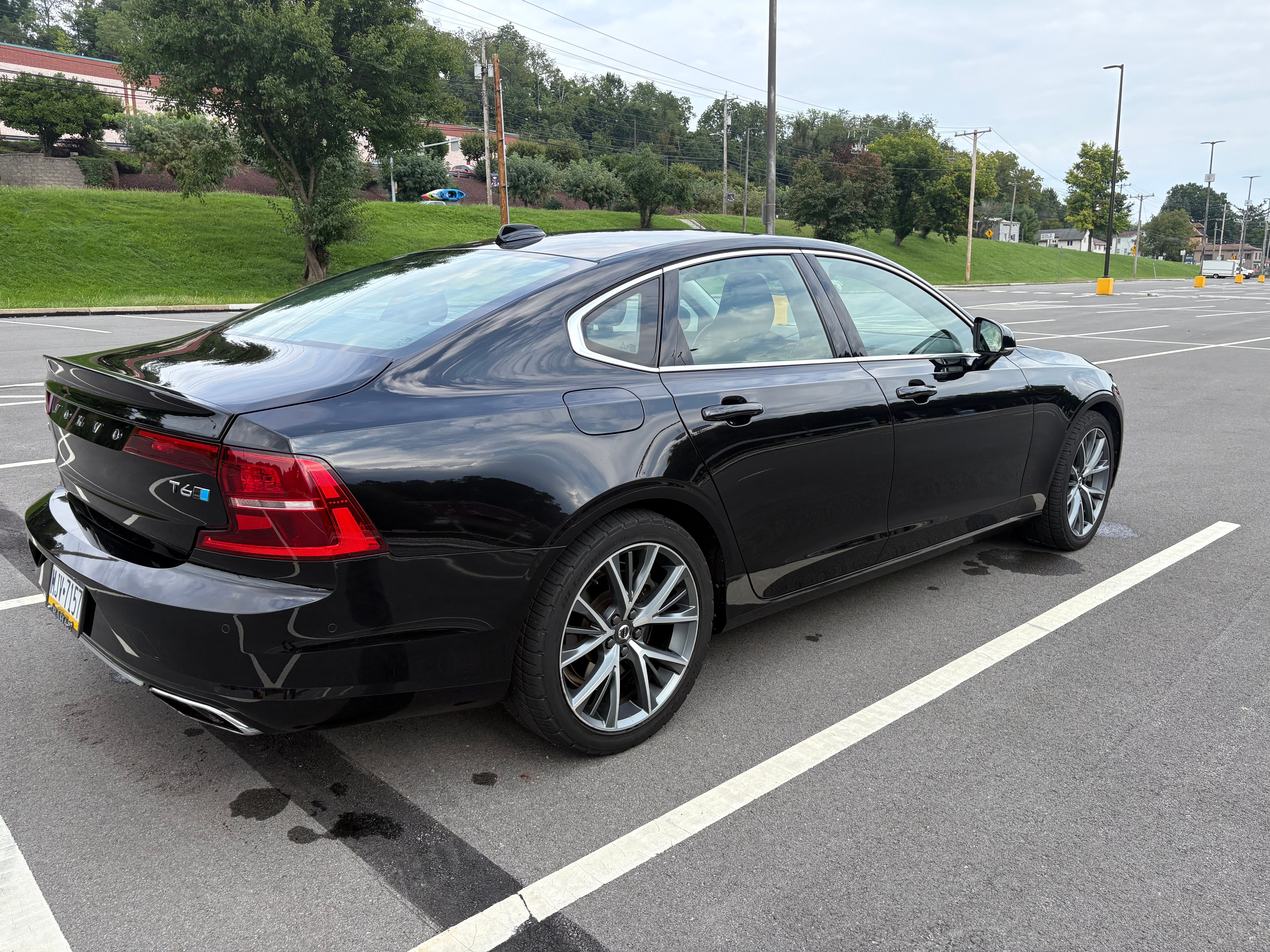 Used 2017 Volvo S90 T6 Momentum w/ Vision Package AWD/4WD image 8
