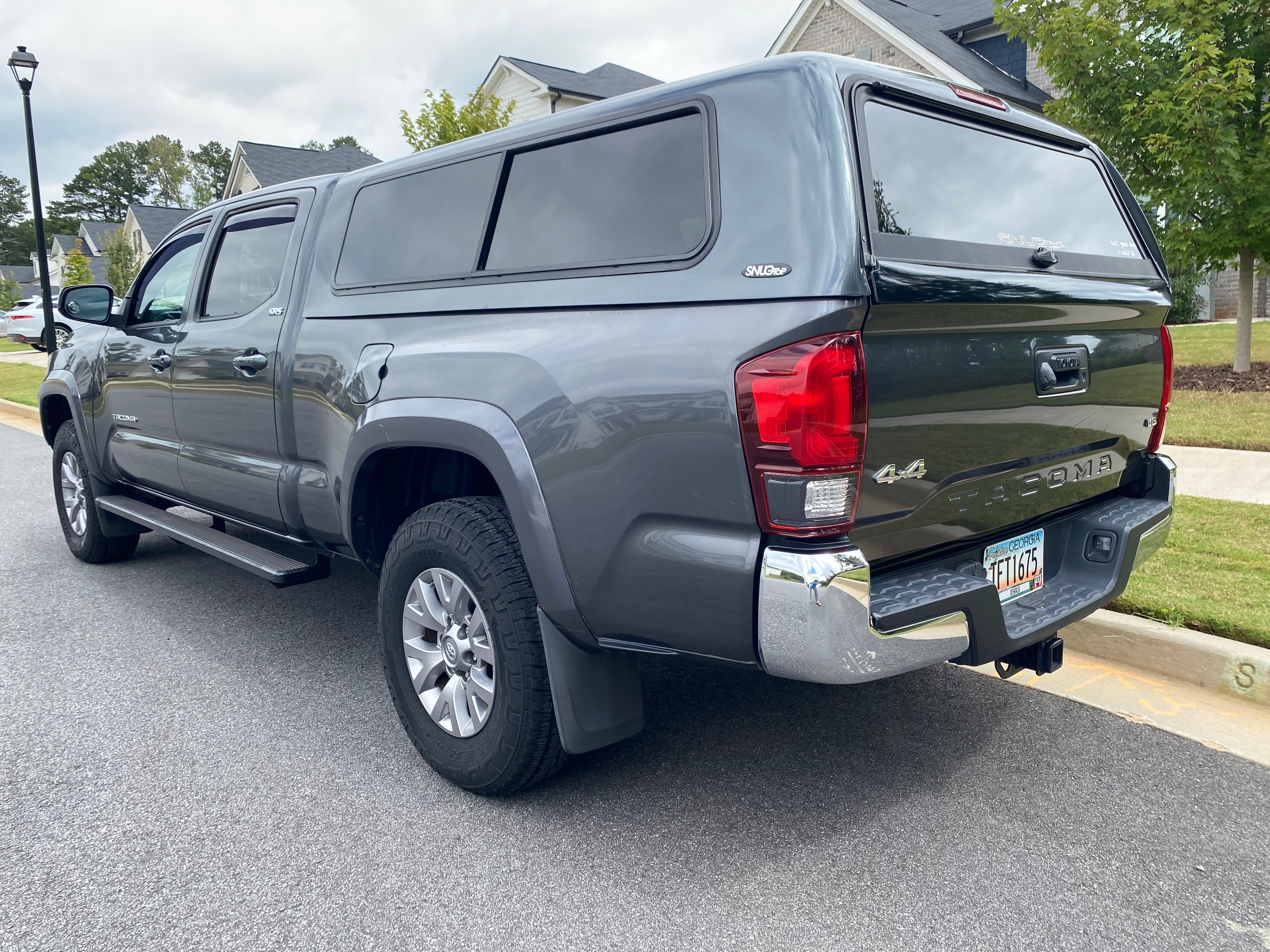 Used 2018 Toyota Tacoma SR5 AWD/4WD image 5