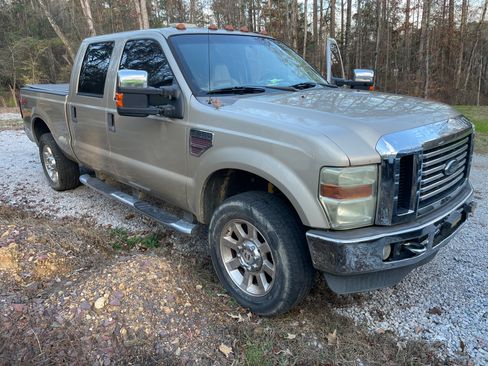 Used 2008 Ford F250 XLT image 2