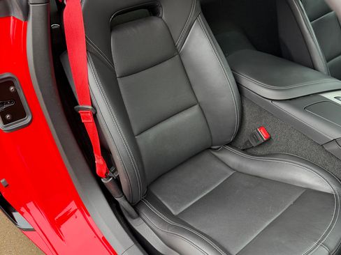 Used 2019 Chevrolet Corvette Z06 w/ Battery Protection Package image 17