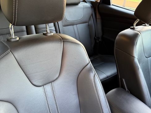 Used 2012 Ford Focus SEL FWD image 10