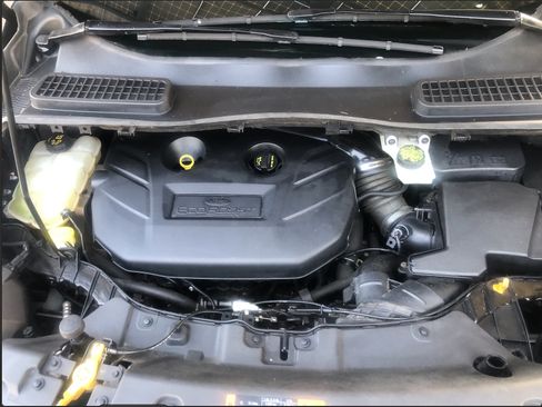 Used 2016 Ford Escape SE image 27