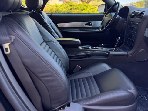 Used 2002 Ford Thunderbird image 19