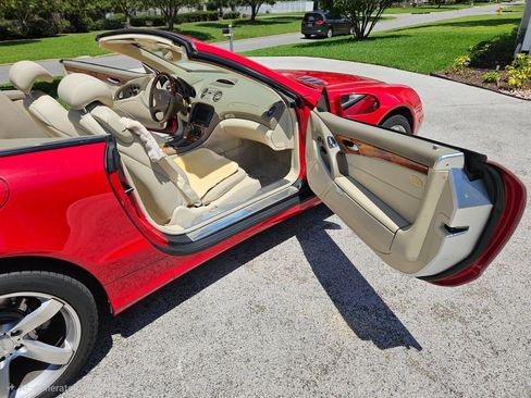 Used 2008 Mercedes-Benz SL 550 image 19