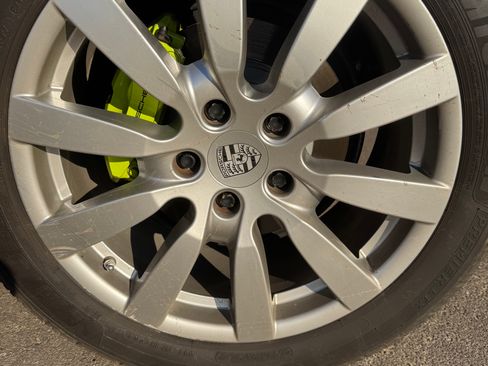 Used 2016 Porsche Cayenne S image 14