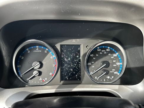 Used 2016 Toyota RAV4 XLE image 8