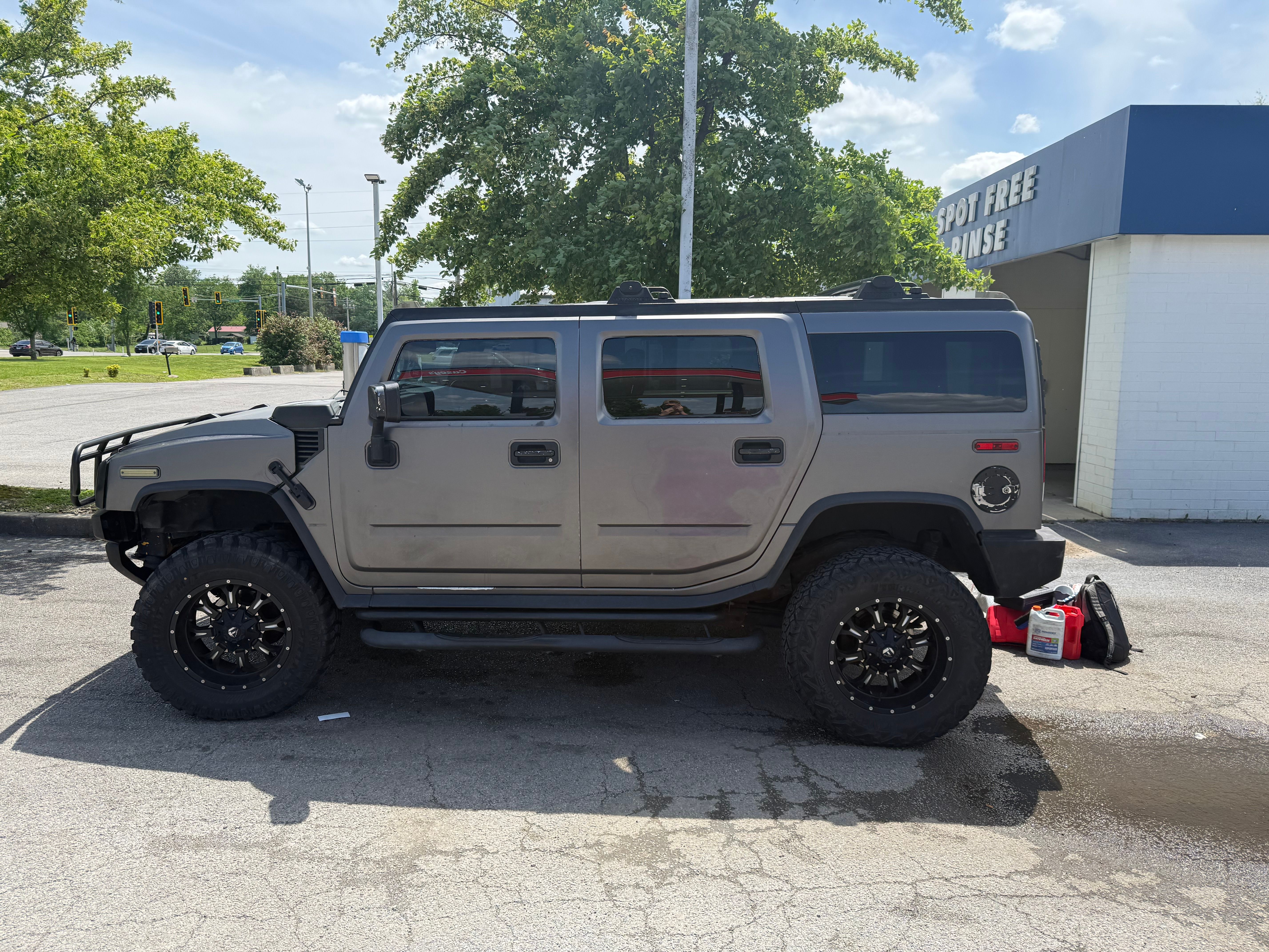 Used 2005 HUMMER H2 w/ Preferred Equipment Group AWD/4WD image 5