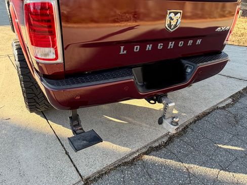 Used 2018 RAM 2500 Longhorn image 6