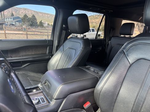 Used 2019 Ford Expedition Max Limited w/ Equipment Group 301A image 10
