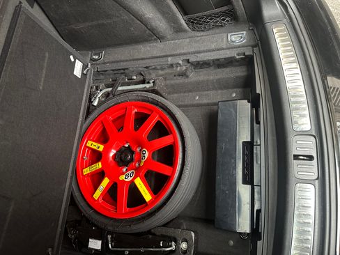 Used 2017 Porsche Macan S image 13