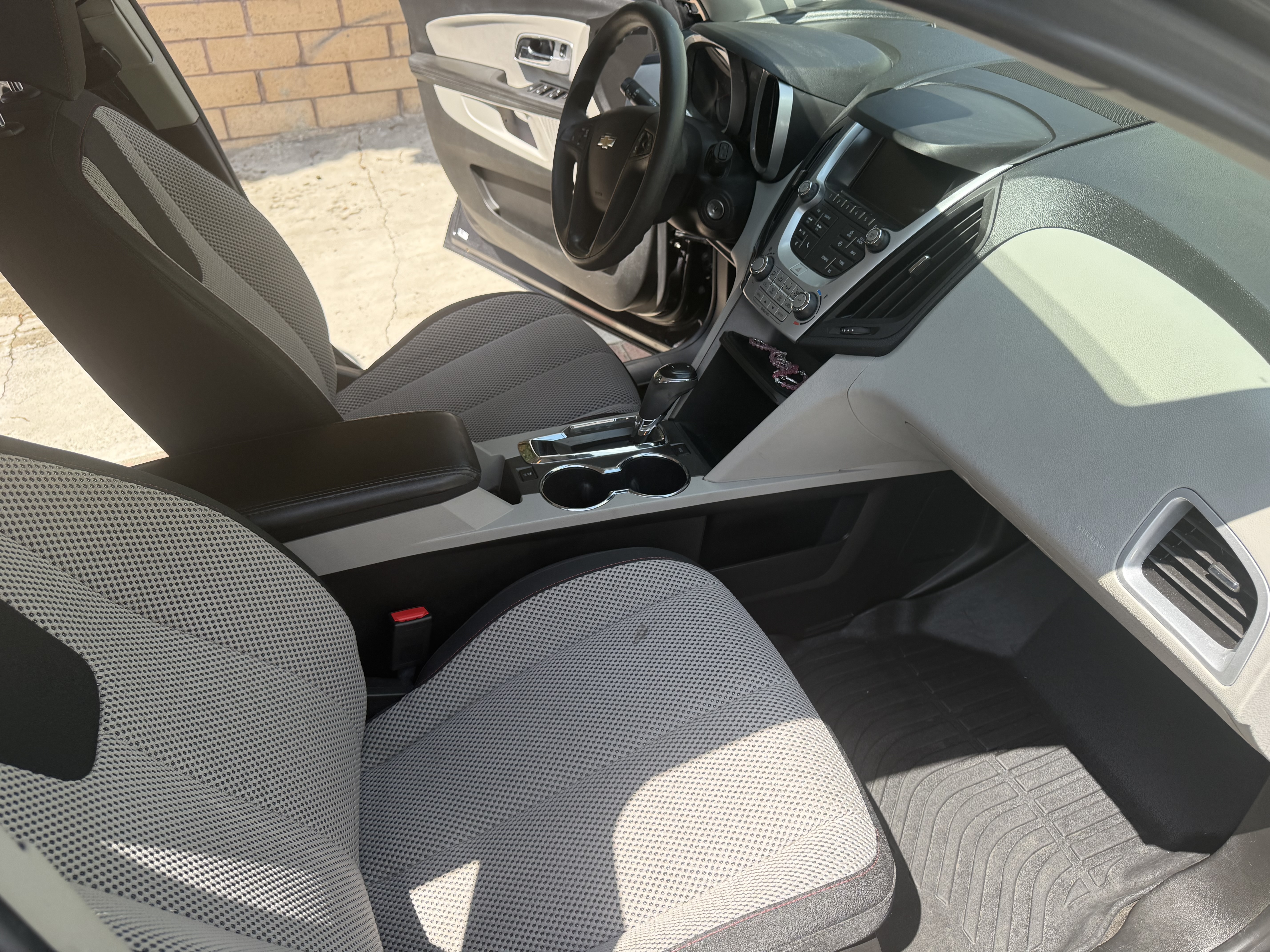 Used 2016 Chevrolet Equinox LS FWD image 11