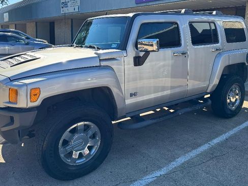 Used 2008 HUMMER H3 Alpha image 13
