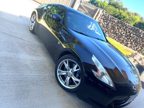 Used 2012 Nissan 370Z Touring w/ Sport Pkg image 4