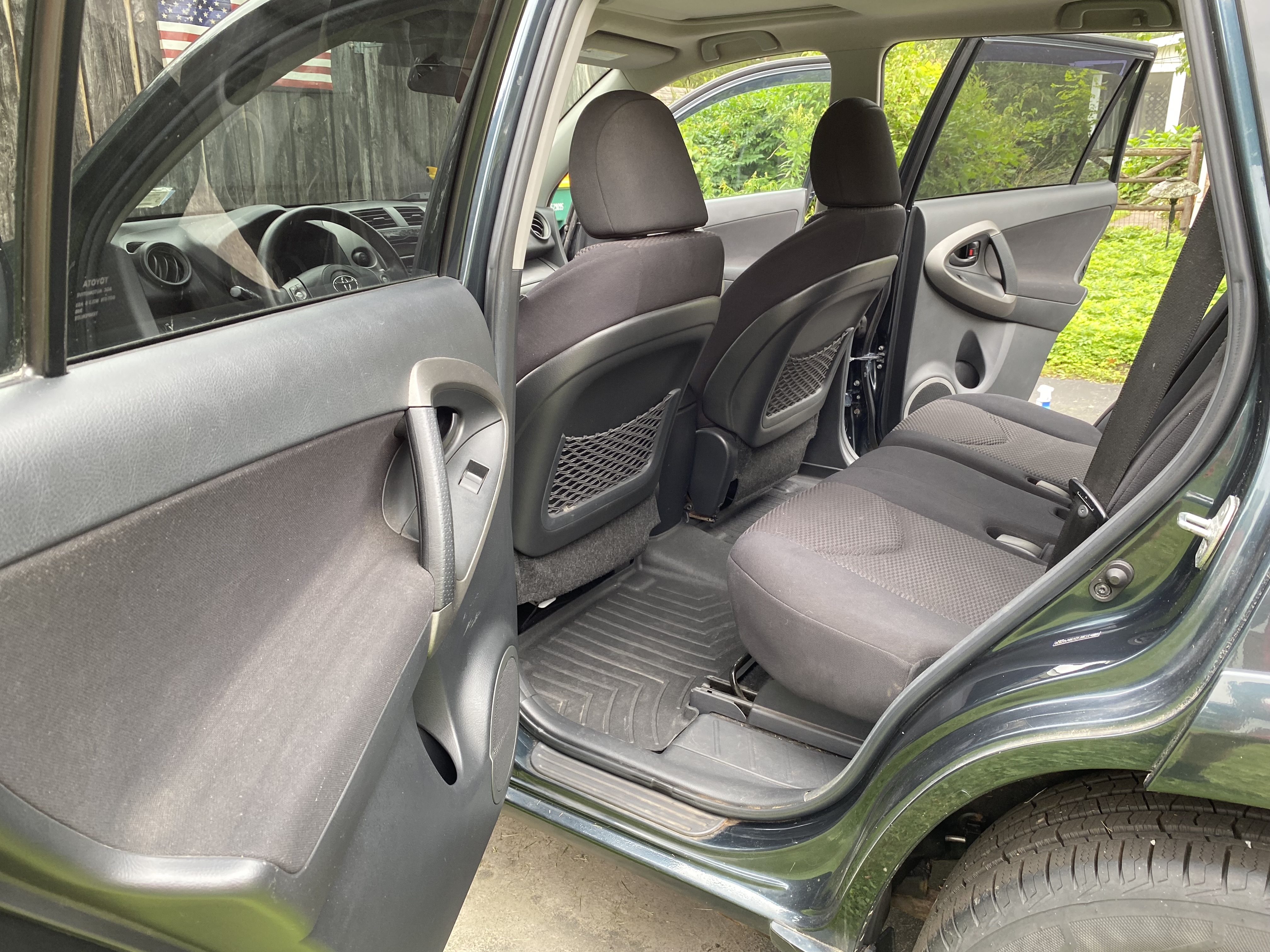Used 2011 Toyota RAV4 Sport w/ Sport Extra Value Pkg AWD/4WD image 10