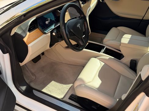 Used 2019 Tesla Model S 100D image 8