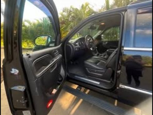 Used 2013 Cadillac Escalade Platinum image 15