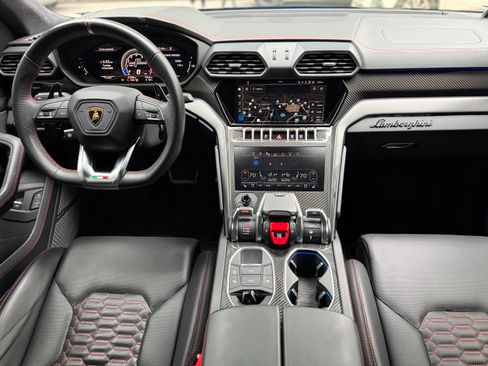 Used 2021 Lamborghini Urus image 15