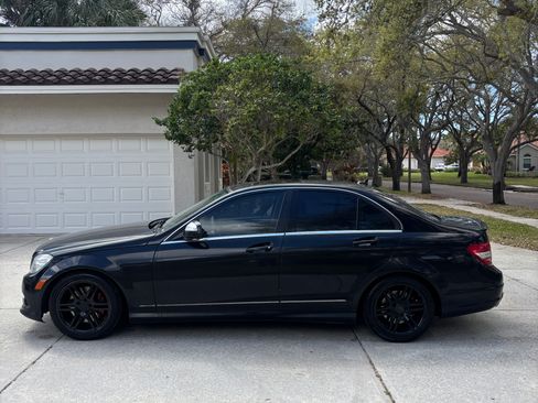 Used 2009 Mercedes-Benz C 350 Sport image 2