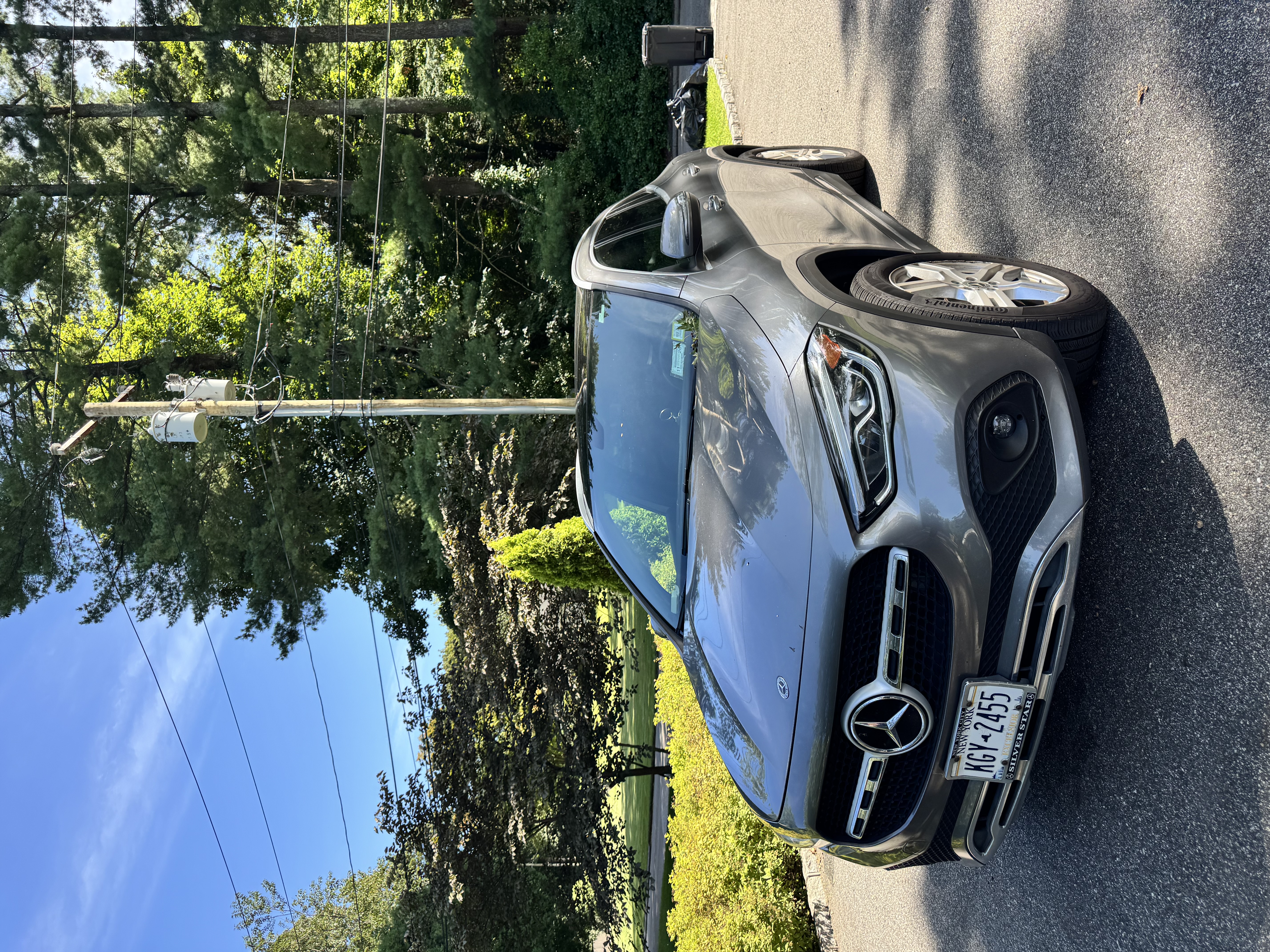 Used 2021 Mercedes-Benz GLA 250 4MATIC image 1