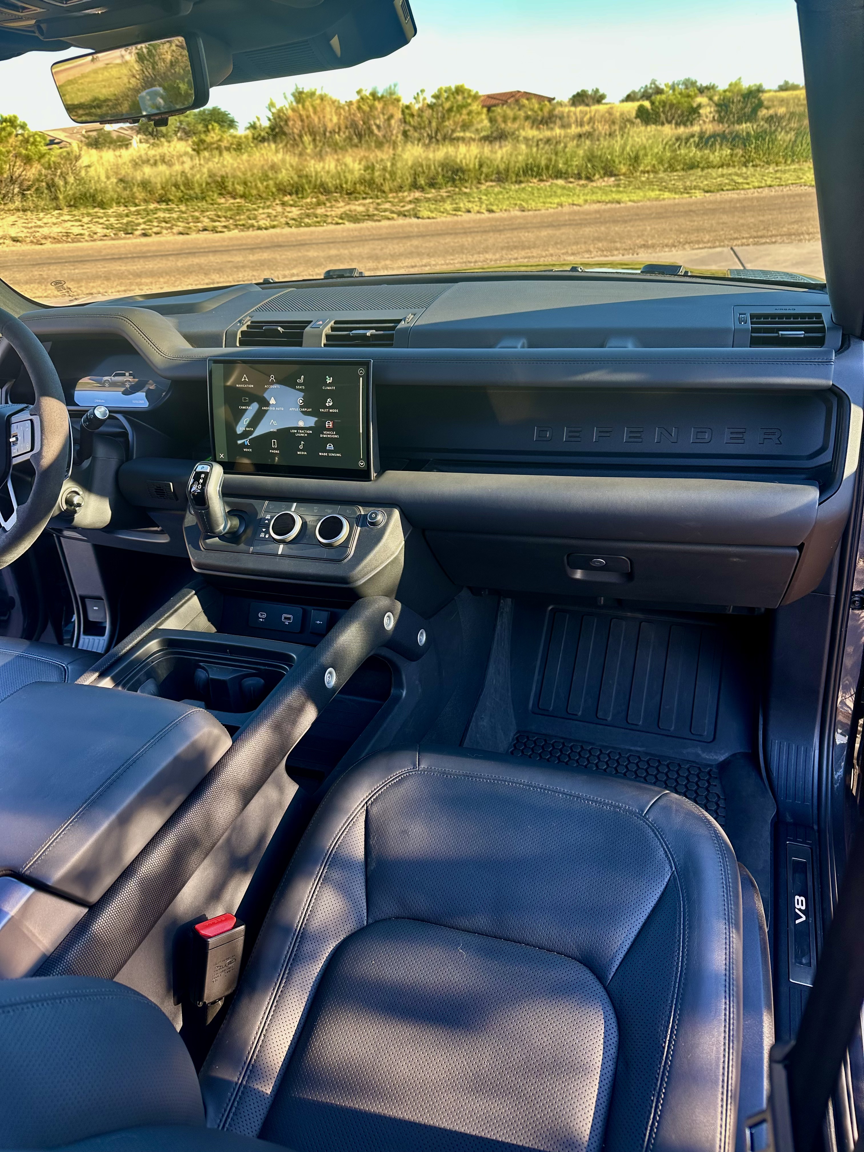 Used 2024 Land Rover Defender 110 Carpathian Edition AWD/4WD image 11