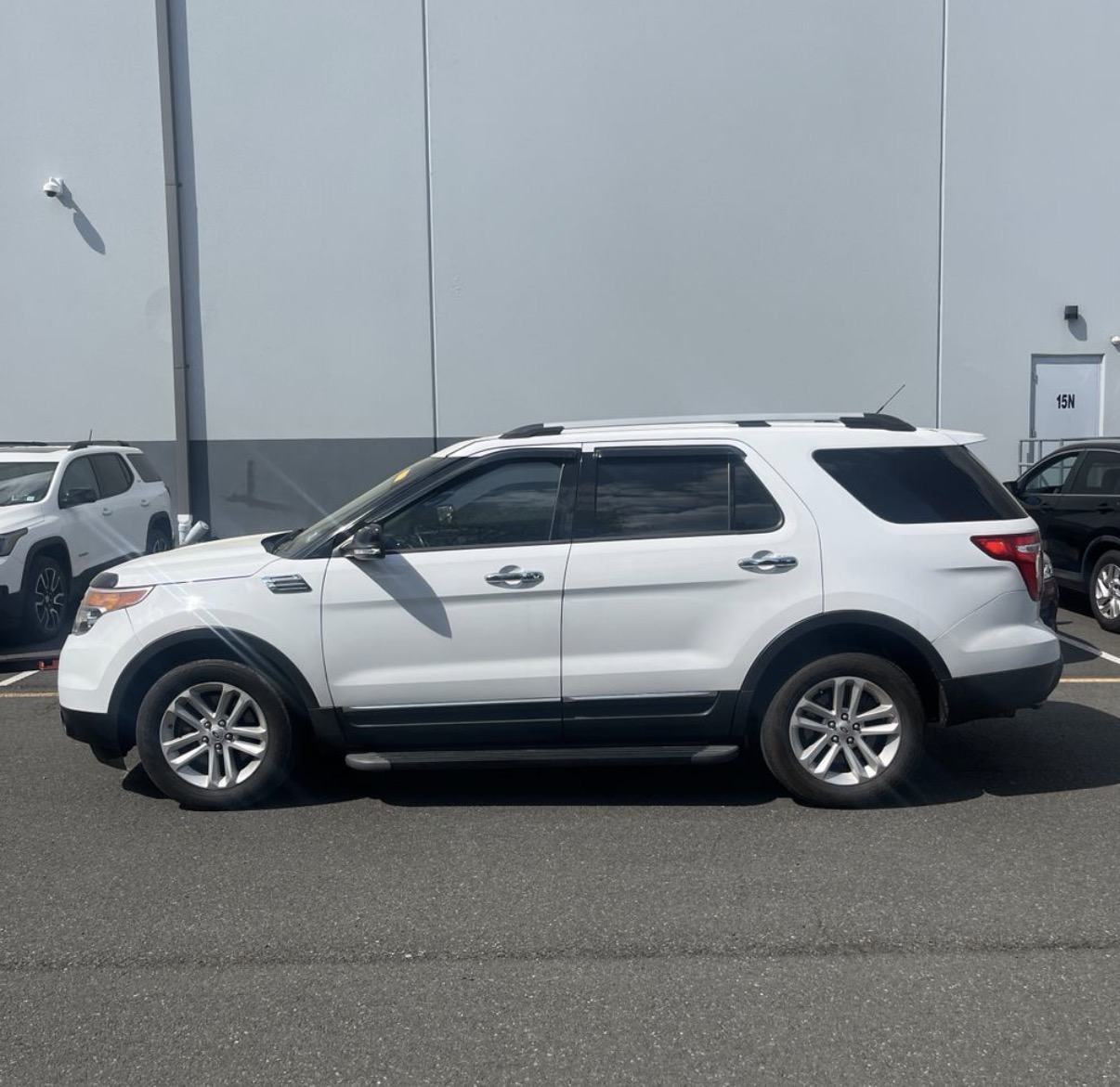 Used 2013 Ford Explorer XLT AWD/4WD image 2