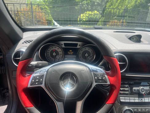 Used 2016 Mercedes-Benz SL 550 image 14