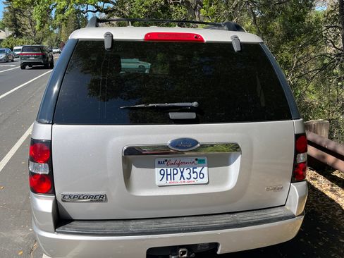 Used 2006 Ford Explorer Limited image 3